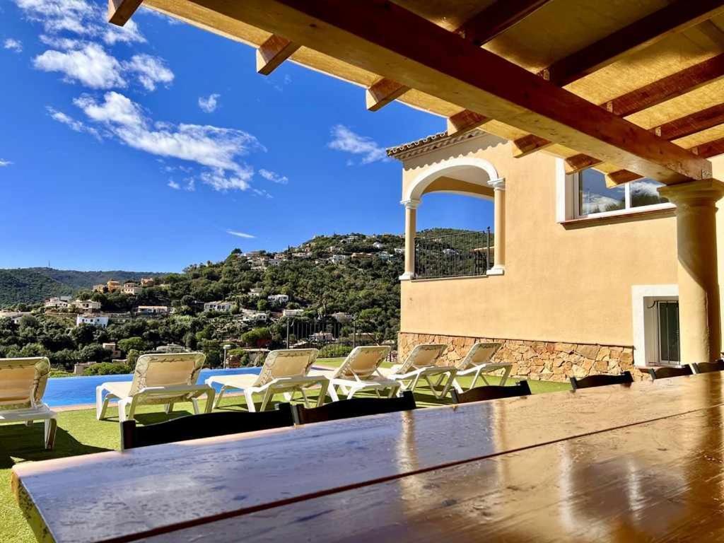 Casa Mas Ambros Con Piscina Desbordante Βίλα Calonge  Εξωτερικό φωτογραφία