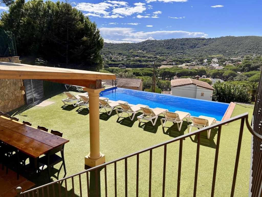 Casa Mas Ambros Con Piscina Desbordante Βίλα Calonge  Εξωτερικό φωτογραφία