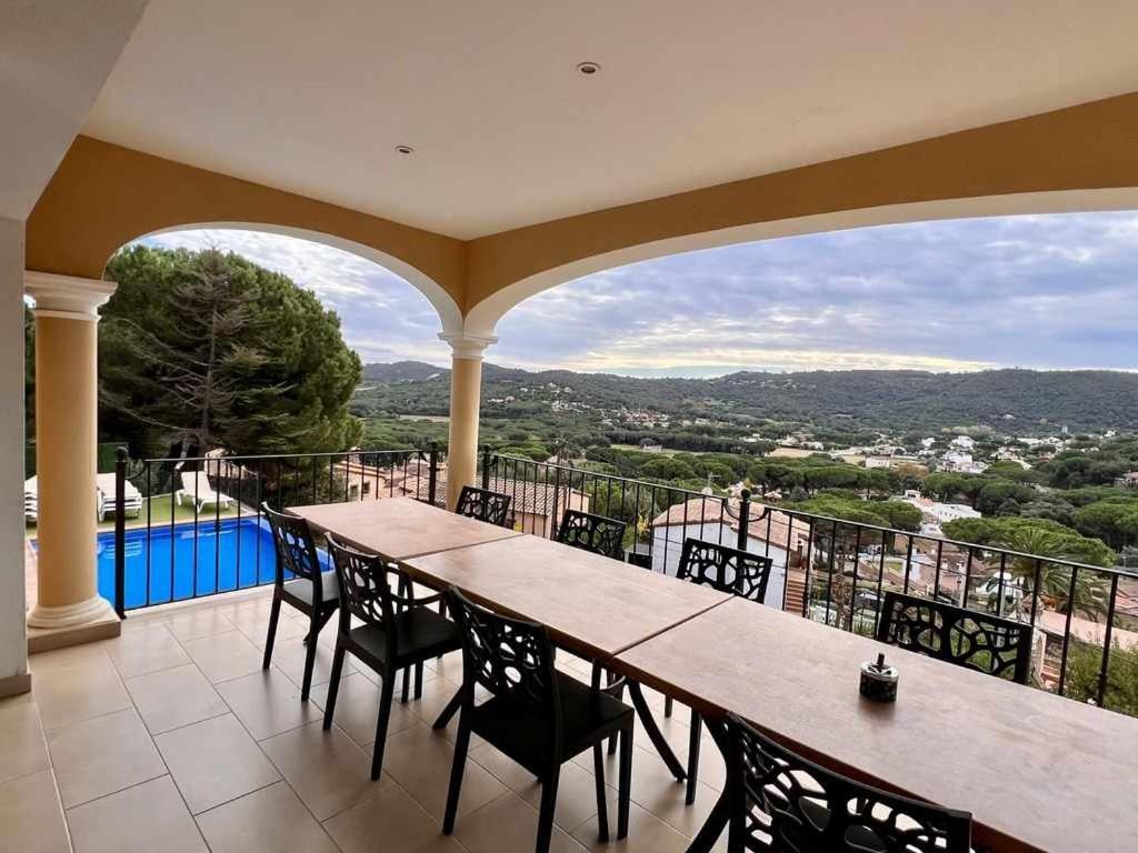Casa Mas Ambros Con Piscina Desbordante Βίλα Calonge  Εξωτερικό φωτογραφία